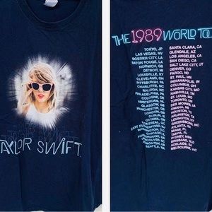 EUC Taylor Swift 1989 Era Shirt Size M